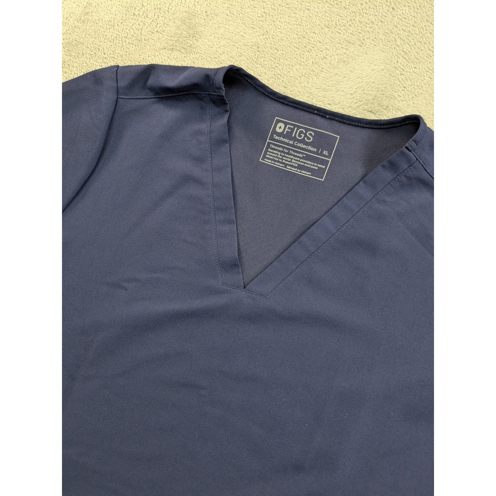 FIGS Technical Collection Navy Blue V-Neck Scrub Top XL Short Sleeve Pockets
